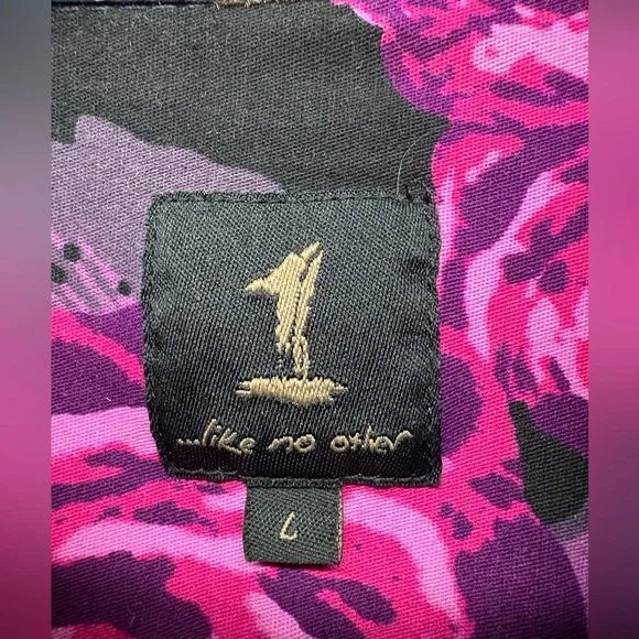 1 … LIKE NO OTHER Button down - Picture 8 of 13